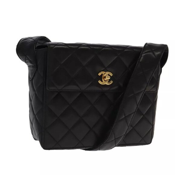 CHANEL Matelasse Shoulder Bag Lamb Skin Black Gold CC Auth 104998A - Picture 1 of 16